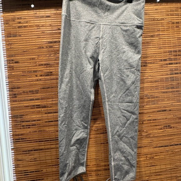 aerie Pants - Light Heather Gray Leggings with High-Rise Waistband and Ankle Length